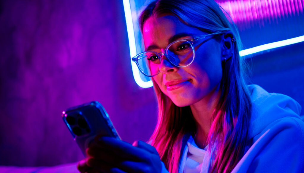 découvrez des textes d'amour pour lui, touchants et émouvants, prêts à envoyer pour exprimer vos sentiments et le faire fondre jusqu'aux larmes.