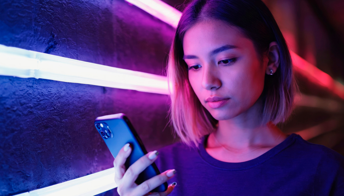 découvrez des modèles simples et efficaces de messages pour reprendre contact avec quelqu’un et briser la glace facilement.
