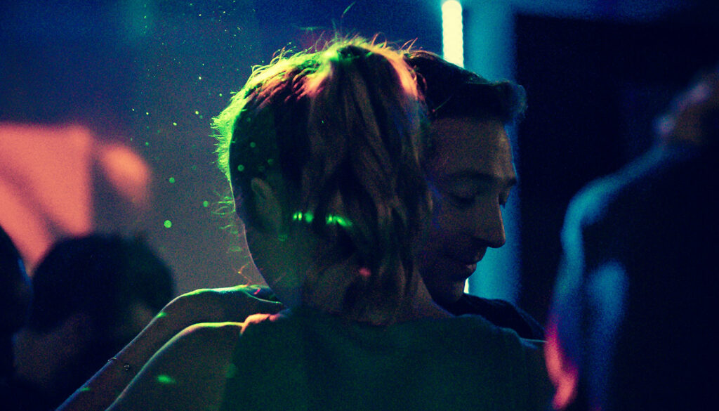 découvrez comment annoncer à votre ex que vous avez rencontré quelqu’un de nouveau, en respectant ses sentiments et en évitant de le blesser.