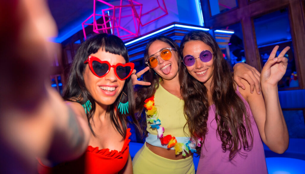 Comment organiser un EVJF : activités, budget et astuces pour un week-end fun et réussi