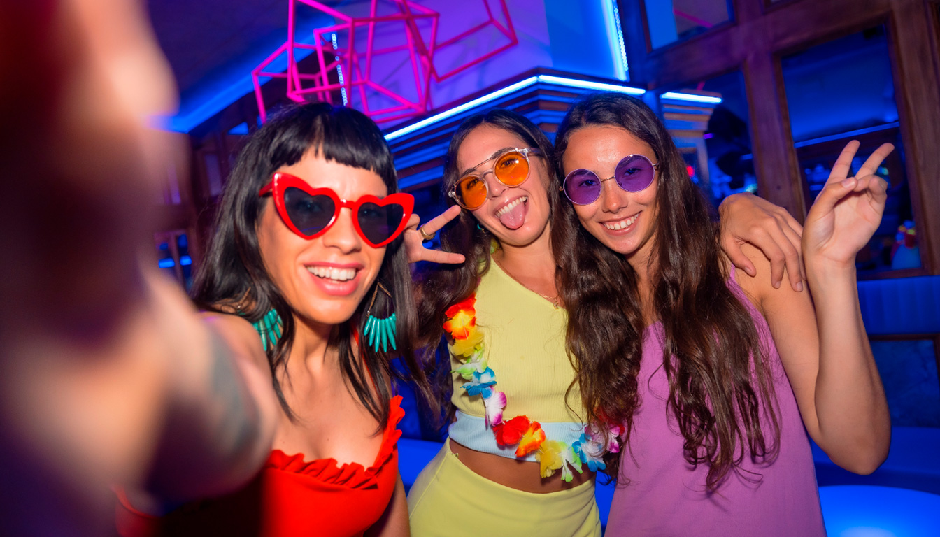 Comment organiser un EVJF : activités, budget et astuces pour un week-end fun et réussi