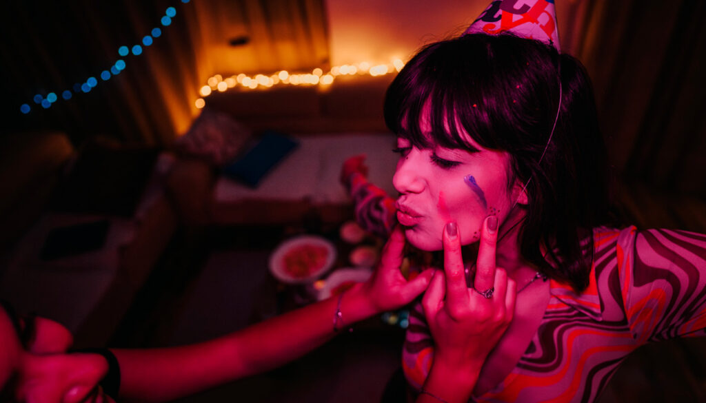 découvrez les étapes clés pour organiser un anniversaire surprise réussi et inoubliable, sans rien laisser au hasard.