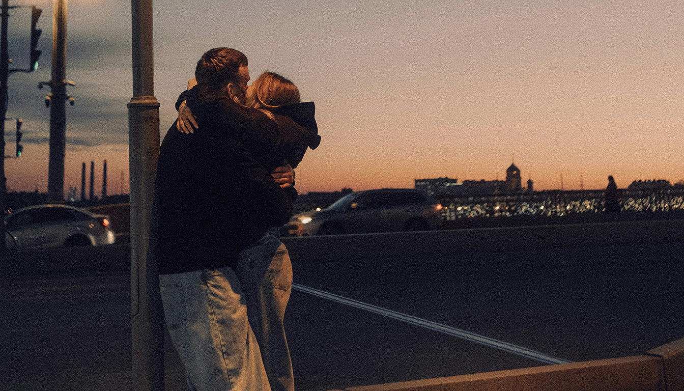 découvrez les plus belles citations sur l'amour et la jalousie, un duo passionnel et complexe qui révèle toute l'intensité des émotions humaines.