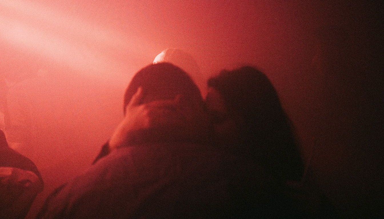 découvrez une sélection des plus belles citations sur l'amour et la jalousie, ce duo explosif qui fait vibrer les cœurs et révèle les émotions les plus intenses.