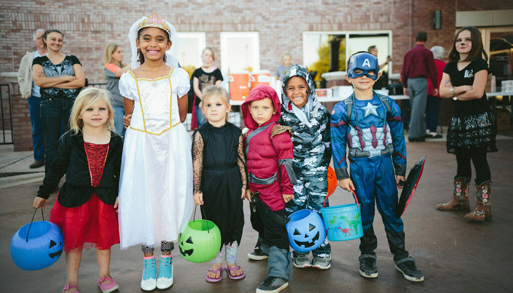 Découvrez comment choisir le costume de Carnaval parfait, que vous rêviez d'être une princesse, une fée ou une super-héroïne, avec nos conseils pratiques et tendances.
