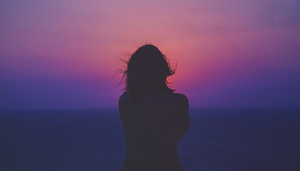 découvrez des phrases tristes poignantes qui évoquent l'amour perdu, le deuil et la solitude, capables de toucher le cœur et de faire pleurer.