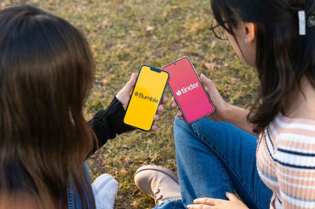 Phrase d'accroche Tinder exemples drôles — conversation drôle sur une application de rencontre