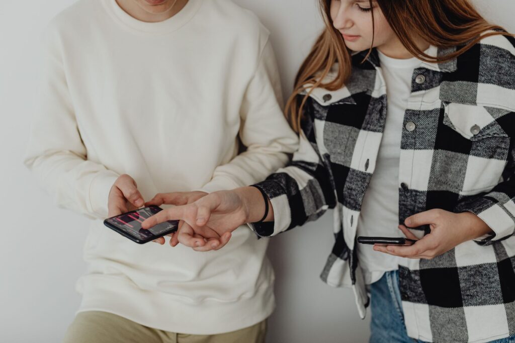 Sites et applis de rencontre — ados utilisant une appli de rencontre